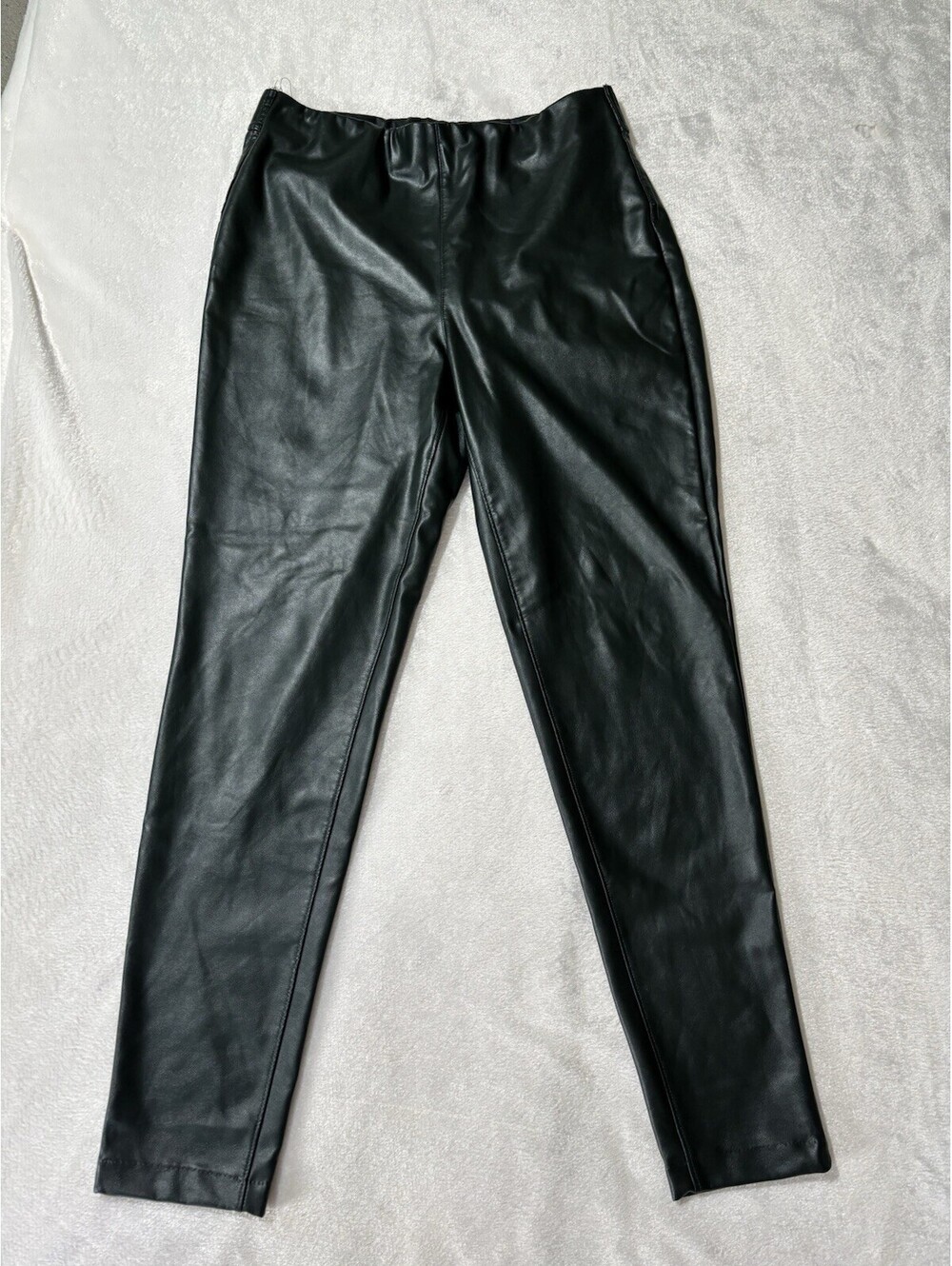 Vince Camuto Women's Green Faux Leather High Rise Pull On Tapered Leg Pants Sz M